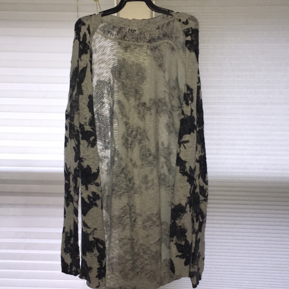 Black and White Floral Cardigan